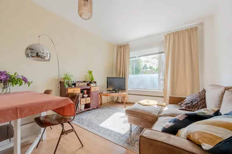 Charmante Benedenwoning met Grote Tuin in Oud-Charlois