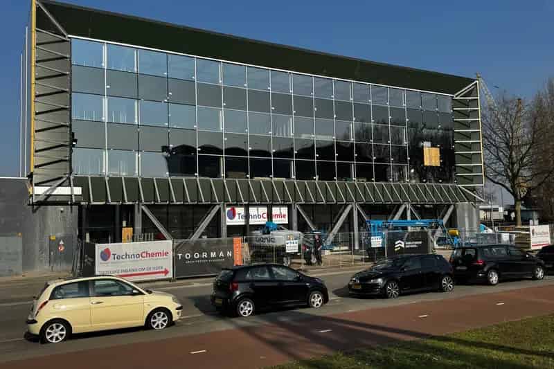 Kantoorruimte Schiedam A20: 200m2 of 325m2 te huur