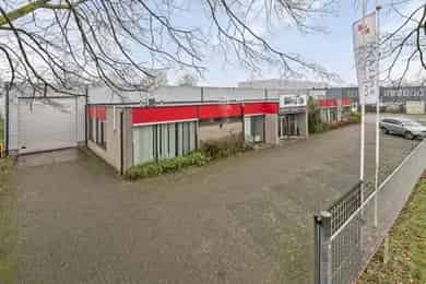 1570m2 Bedrijfsruimte te Huur Deventer Kantoor Parkeerplaatsen