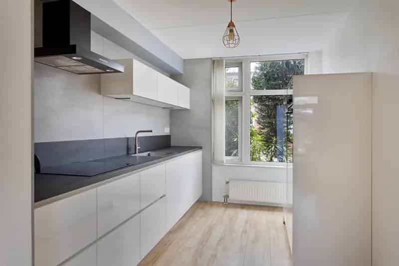 Moderne Tweekapper Oss - Ruime Woonkamer, 2 Badkamers, Zonnige Tuin