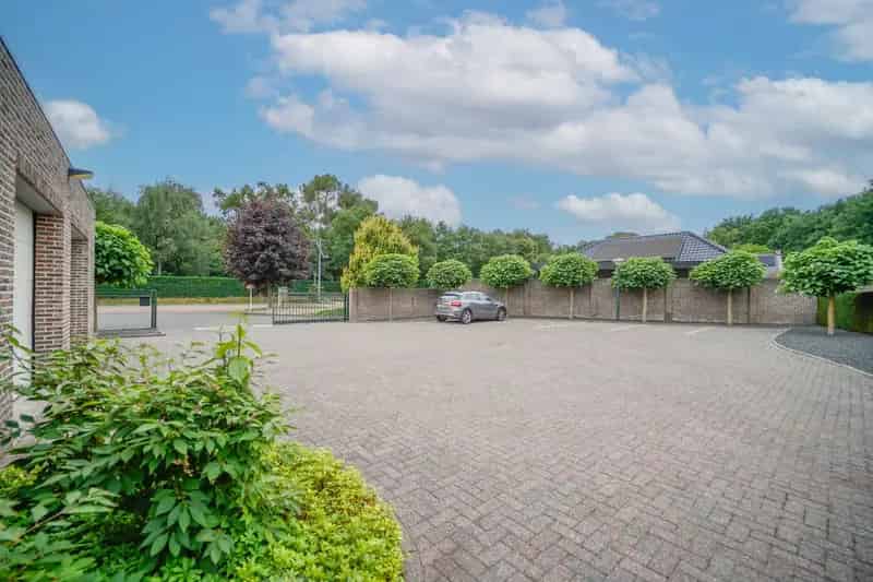 Bedrijfshal Rucphen | Zoek bedrijfshallen te koop: Sprundelseweg 29-A 4715 RB Rucphen 