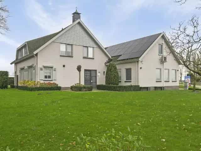 Woning te koop: Nieuwe Ellestraat 1 4566BG Heikant Vastgoed Nederland