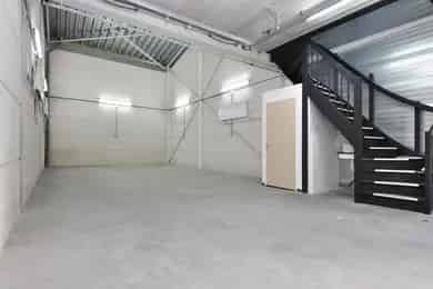 100m2 Bedrijfsruimte te Huur Den Haag Ypenburg