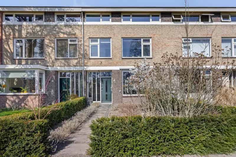 7 Slaapkamers Huis te Koop Apeldoorn