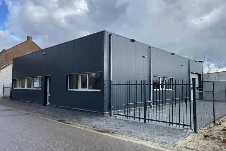 81-290m2 Bedrijfsruimte te Huur Tegelen