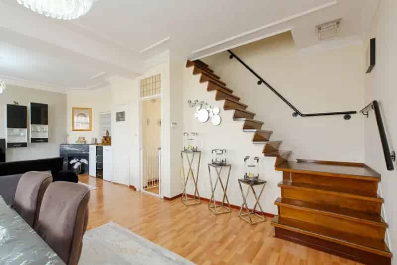 Ruime Maisonnette Den Haag 4 slaapkamers 2 balkons 164m2