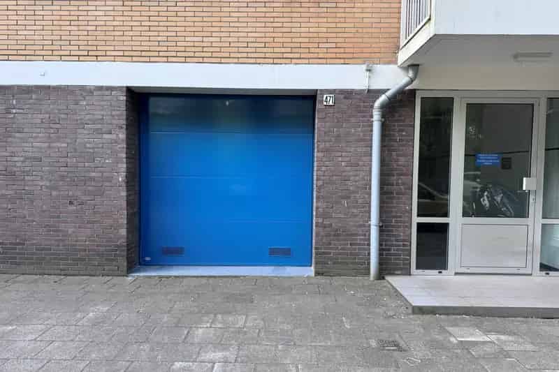 Garagebox Amsterdam Zuid - Ruime parkeergelegenheid te koop