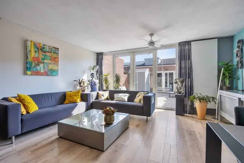 Ruime Tussenwoning met Atelier Reeshof Tilburg