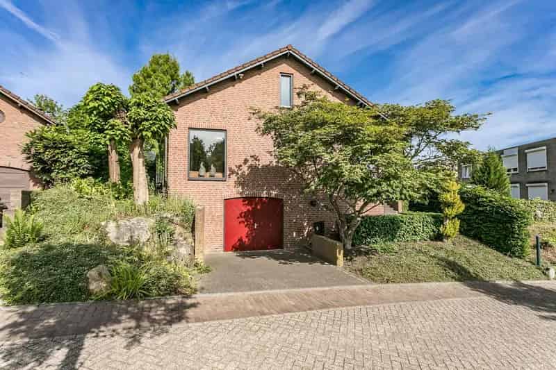 Royale Duurzame Woning 210m2 5 Slaapkamers Brunssum