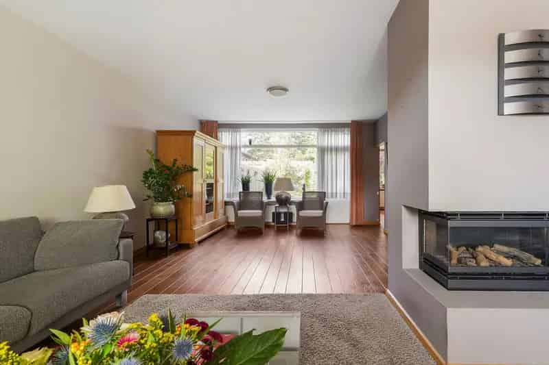 Te koop: Royale 6 Slaapkamer Tweekapper in Waalwijk Meerdijk