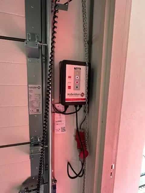 Bedrijfshal te huur Edam 74m2 begane grond 74m2 verdieping