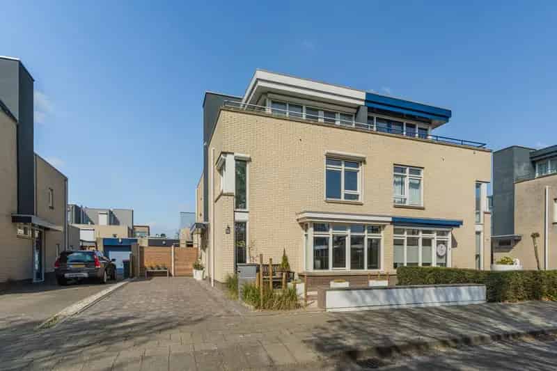 Ruime Tweekapper Westerpark 4 Slaapkamers Multifunctionele Ruimte