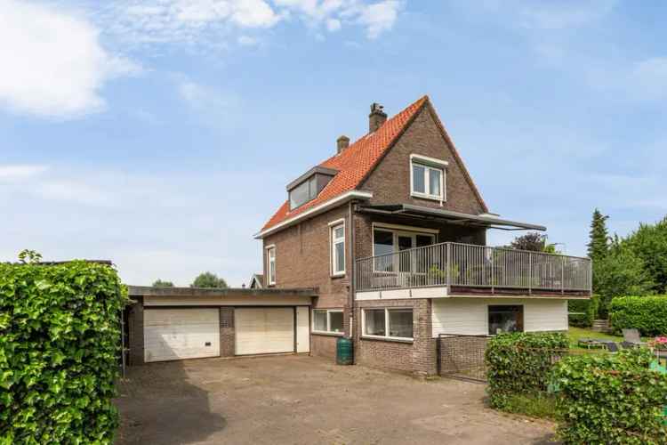 Eengezinswoning Te Koop in Rhoon, Zuid-Holland