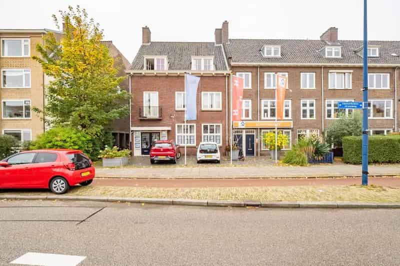Kantoorruimte te huur Utrecht Zuilen 53m² Jaren 30 Stijl