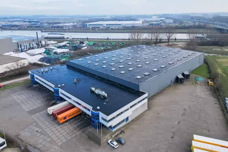 Distributiecentrum 10819m2 te huur Tiel