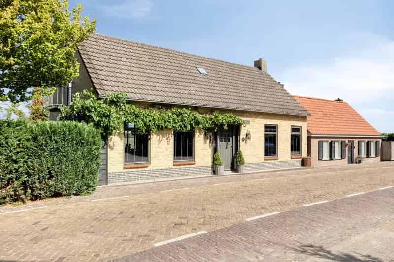 Huis te koop: Kerkstraat 40 4926 CX Lage Zwaluwe | Funda