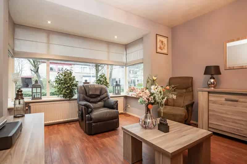 HOEKWONING 3 SLAAPKAMERS GARAGE WOUDENBERG