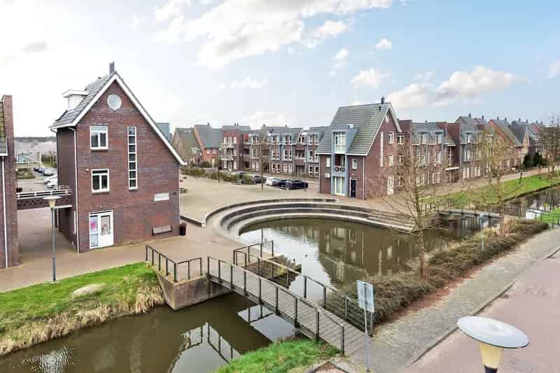 3-kamer appartement Aalsmeer - Modern complex met lift en balkon