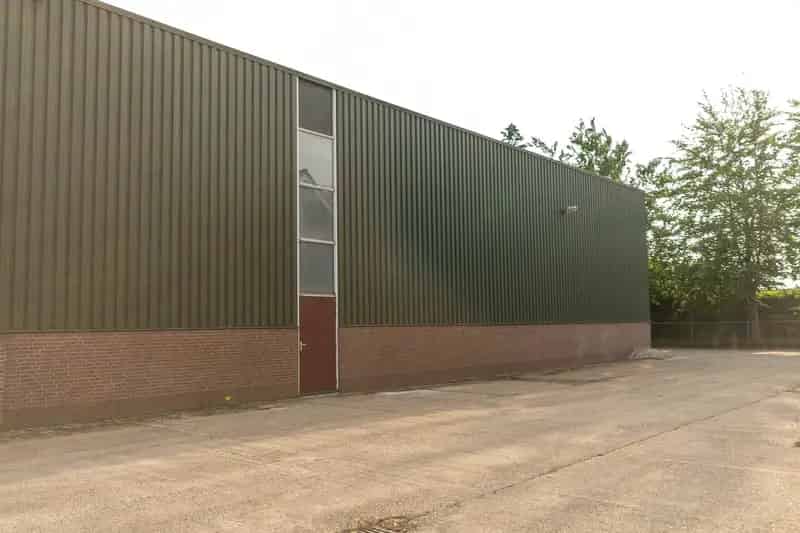 Bedrijfshal 450m2 te huur Twijzelerheide