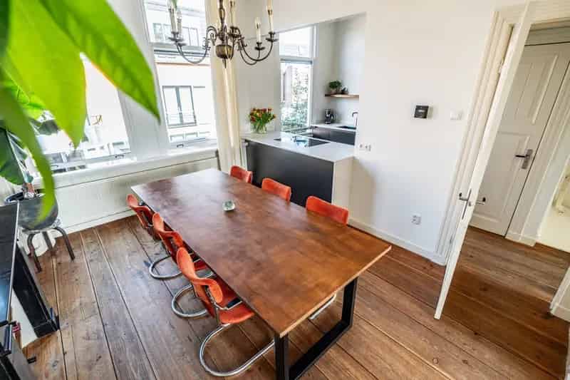 Haarlems Dubbel Bovenhuis met Dakterras te Koop