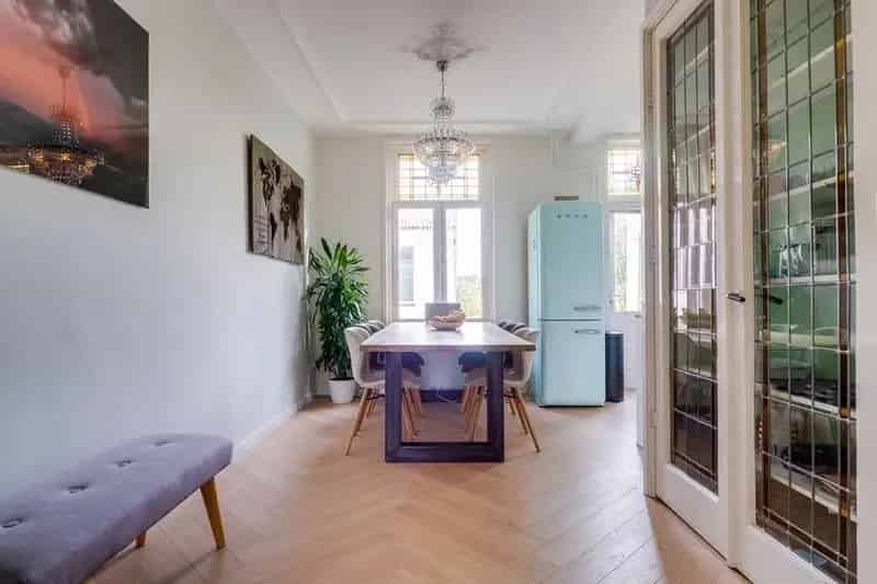 Gemeubileerde Bovenwoning Utrecht 3 Slaapkamers 2 Badkamers