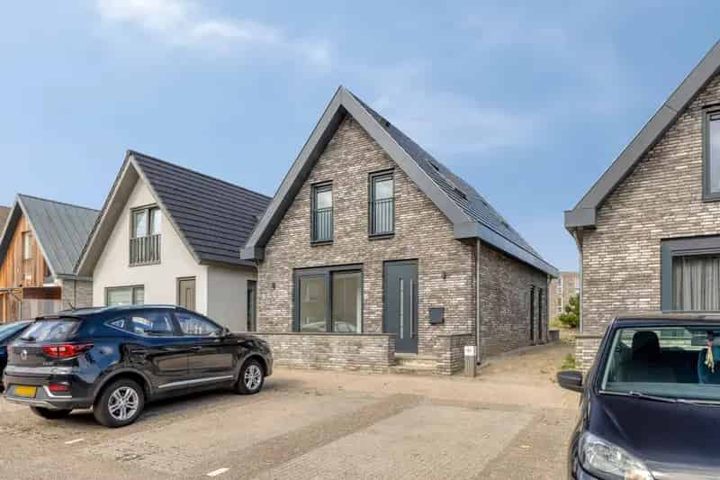 Huis te koop: Zomerspelenstraat 54 1361 CA Almere | Funda