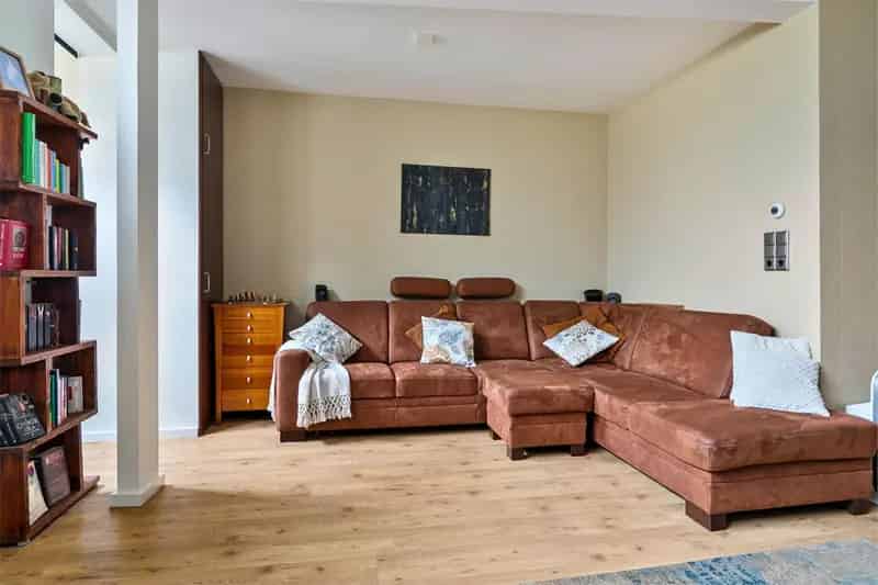 Appartement te koop Vlaardingen: 2 slaapkamers, gerenoveerd, privétuin