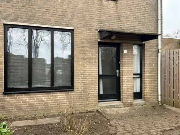 Moderne Ruime Hoekwoning Veldhoven Nabij Centrum