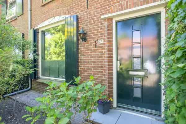 Half vrijstaande woning te koop 133m2 460m2 perceel