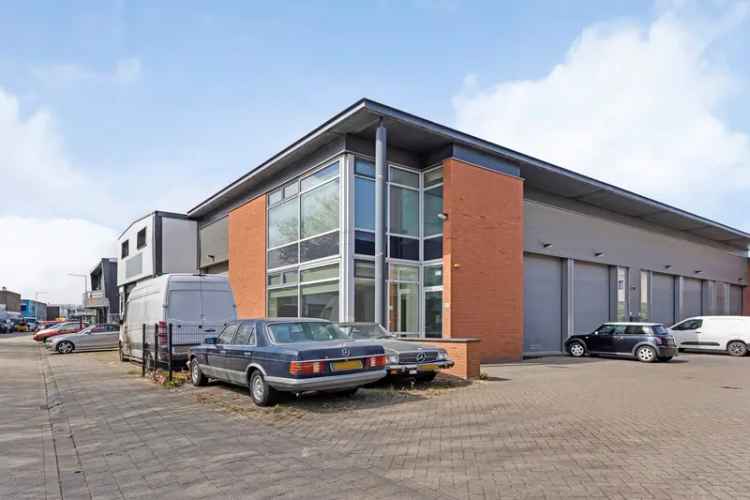 Bedrijfshal te Huur Vlaardingen 109m2 Kantoor 96m2