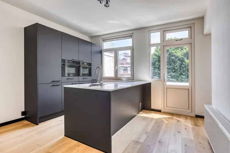 3-kamer appartement Den Haag gerenoveerd balkon