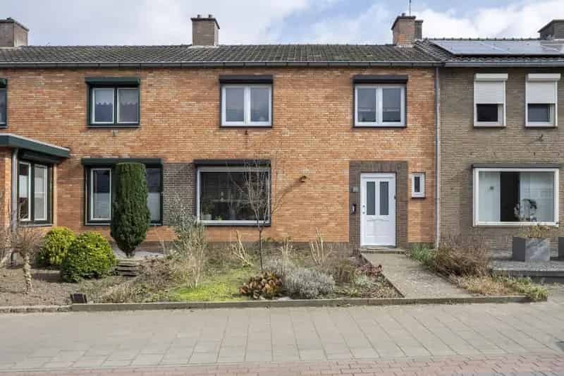 Tussenwoning Berg aan de Maas 3 slaapkamers Ruime kelder