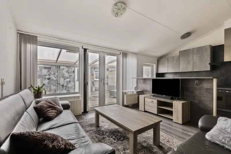 Moderne 3-kamer gezinswoning met serre en energielabel A