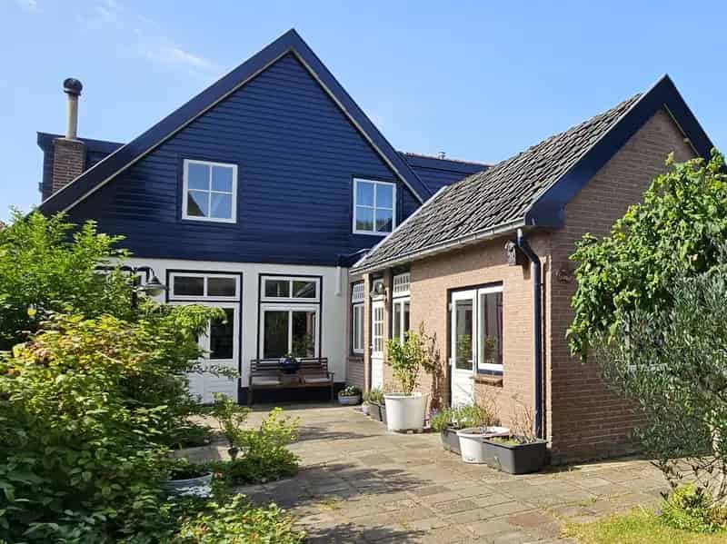 Huis te koop Baarn: Sfeervol Achterhuis met Grote Tuin
