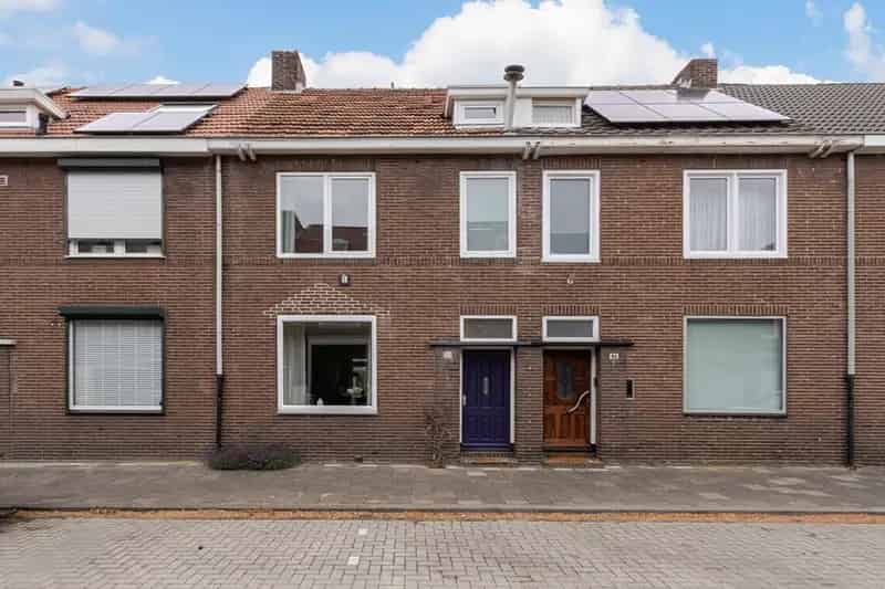Stadswoning Heerlen 4 slaapkamers Instapklaar Gerenoveerd