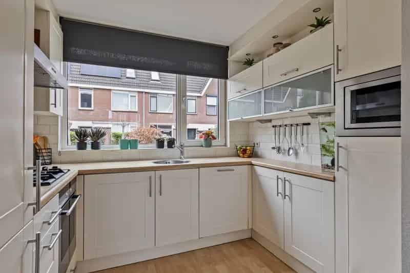Huis Te Koop , 8, Tuinfluiter, Sommelsdijk, Zuid-Holland