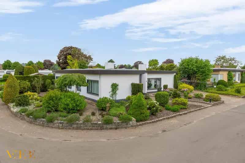 Vrijstaande Bungalow Spechtenlaan 8
