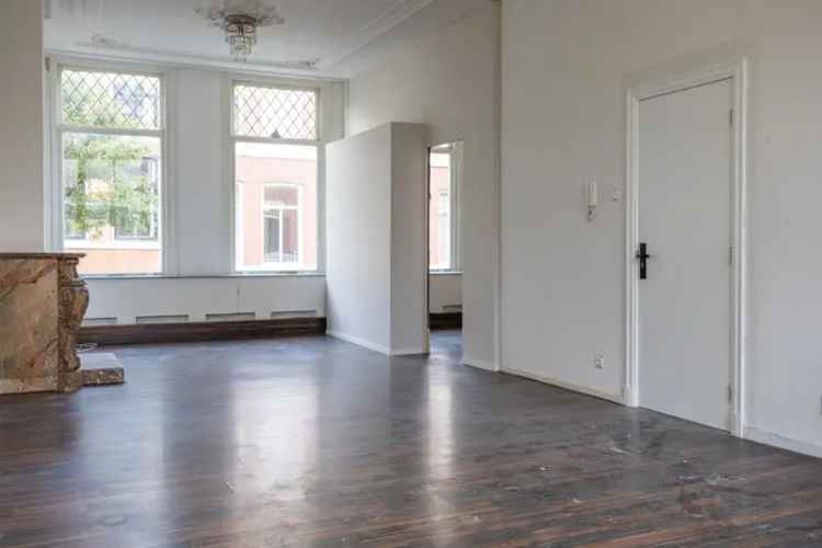 Woning Te Koop in Den Haag, Zuid-Holland