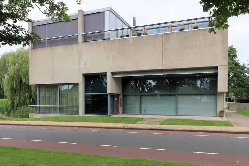 Luxe Bauhaus Appartement Steenwijk NS Station