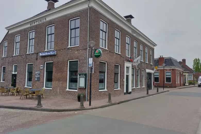 517m2 Horeca te Koop Ulrum: Café, Cafetaria & Zalencentrum