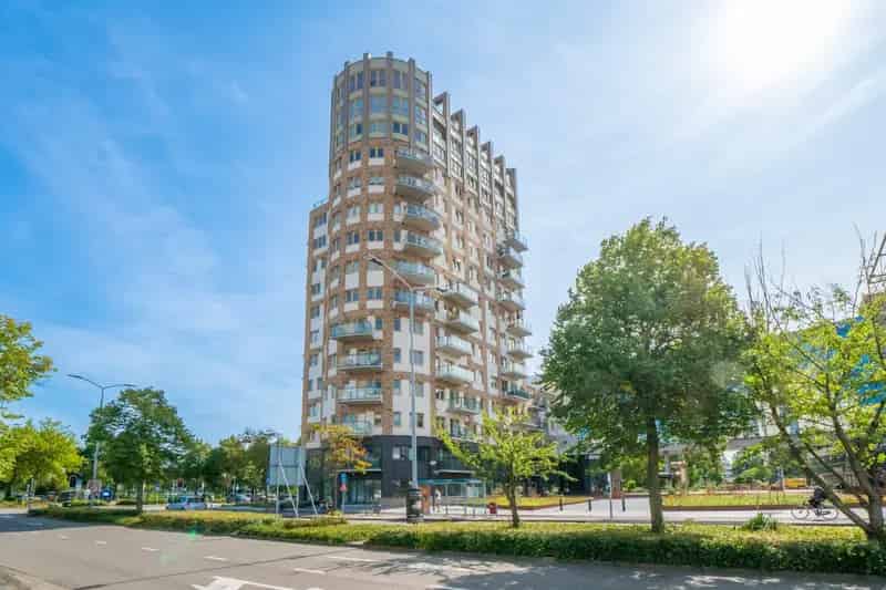 3-kamer appartement 82m2 nabij winkelcentrum en park