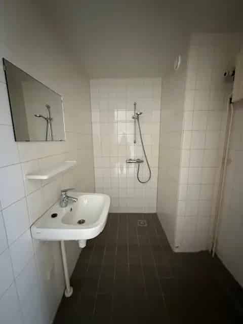 Etagewoning nabij Buurmalsenplein en Heyhoef