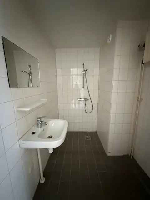 Etagewoning nabij Buurmalsenplein en Heyhoef