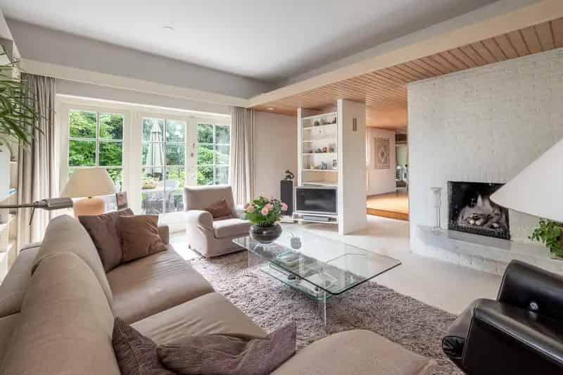 Huis te koop Molenweg Laren NH 247m2 ruim bijgebouw