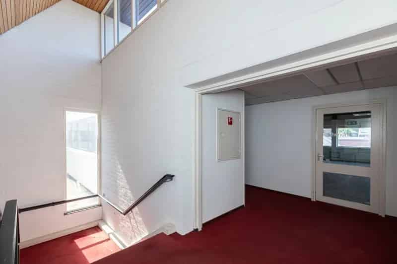 Kantoorruimte te Huur Alblasserdam Winkelcentrum Makado 242m2