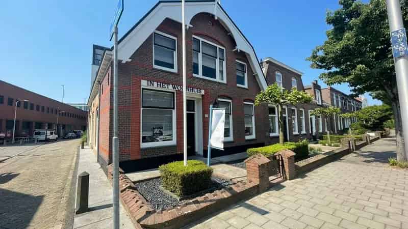 Huis te koop Naaldwijk: bedrijfspand wonen en werken