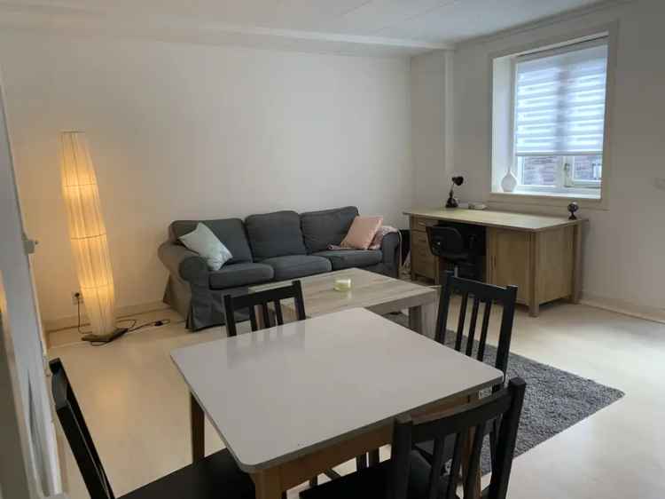 Appartement in main city center with big terrace 