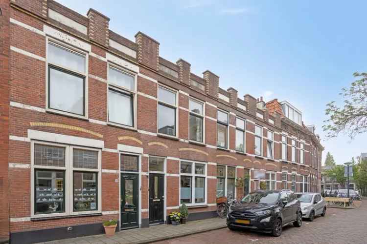 Charmante Eengezinswoning Groenoord Leiden