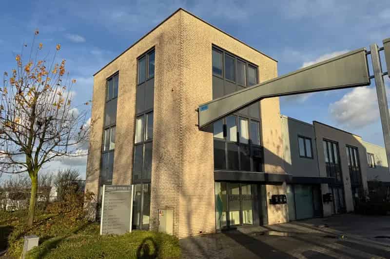 Kantoorruimte te huur Breda 80m²  Veel daglicht