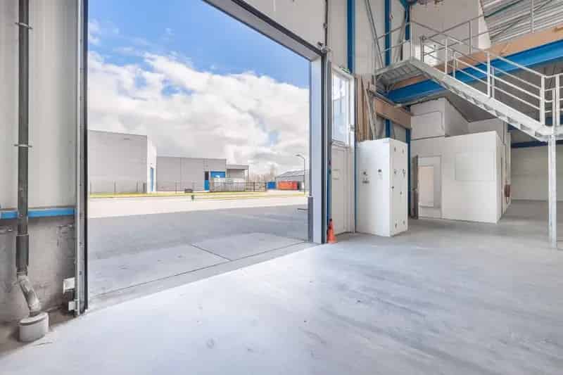 Bedrijfshal Lelystad | Zoek bedrijfshallen te huur: Artemisweg 260 8239 DE Lelystad 